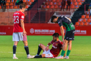 Joan Oriol cayó lesionado en los últimos minutos de partidos ante el Sestao River.