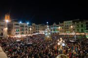 Imatge de l'espectacle de l'encesa de llums a la plaça del Mercadal de Reus.