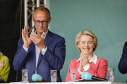 La presidenta de la CE, Ursula von der Leyen, amb el candidat de la CDU a les europees, Friedrich Merz