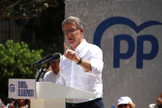 El líder del PP, Alberto Núñez Feijóo, durant una intervenció en míting electoral
