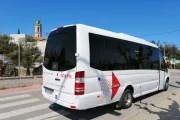 Un bus de l'empresa Izaro a la Bisbal del Penedès.