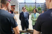 El president de la Generalitat, Salvador Illa, i la consellera d'Interior, Núria Parlon, en la visita al Complex Central de Mossos.