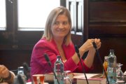 La vicepresidenta del Parlament Raquel Sans, durant la reunió de la Mesa