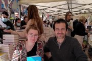 Els autors amb Naïm, el primer llibre de la triologia.