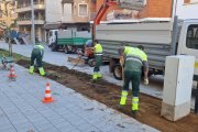 Operaris treballant a la Rambla Jaume I.