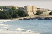 L’aspecte que es preveu que llueixi el Preventori de la platja Savinosa de Tarragona un cop s’acabin les obres del camí de ronda i del centre cultural.