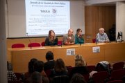 Fotografia de la taula rodona sobre salut i benestar mental a Reus a l’Aula Magna de la Facultat de Medicina de la URV.