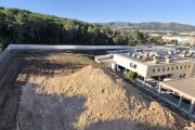 Un transport llançadora de la Xarxa Santa Tecla connectarà el centre sanitari amb les zones de pàrquing del tanatori i de l'estació d'autobusos.