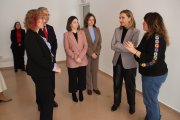 La consellera d'Igualtat i Feminisme, Eva Menor, durant la visita del SIE 24 hores de Tarragona.