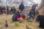 Gerard Martí

L’alcaldessa de Reus, Sandra Guaita, acompanyant en la plantada simbòlica del jardinet de l’EBM el Lligabosc.