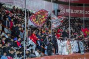 Els seguidors d’Orgull Grana en un duel aquest curs.