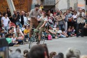 Fotografia d’arxiu de l’actuació de DoppioZero-Dolce Salato durant la Fira Trapezi 2025.