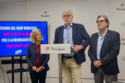 La consellera no adscrita, Elvira Vidal, i els consellers de Junts, Jordi Sendra i Pep Manresa, en una roda de premsa de l’octubre.