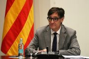 El president de la Generalitat, Salvador Illa, instants abans de l'inici de la reunió la Comissió tècnica per a l’ampliació de la capacitat de l’aeroport Josep Tarradellas Barcelona-El Prat, al Palau de la Generalitat.