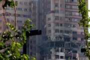Imatge d'un dels edificis residencials impactats pels míssils al nord de Teheran.