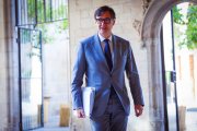 El president de la Generalitat, Salvador Illa, abans de la reunió del Consell Executiu.
