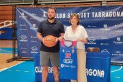El tècnic Toni Larramona amb la presidenta del CBT Núria Grados.