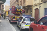 Imatge dels Bombers al carrer del Canal a Reus