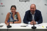 Imatge de la portaveu d'ERC, Maria Roig, i el portaveu adjunt, Xavi Puig, durant la roda de premsa.