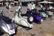 Fotografia d'arxiu de l'acte d'homenatge del Vespa Club Reus el 30 de juny de l'any 2018