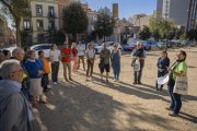 Un moment d’una de les visites de Reus Ocult al passeig de Mata