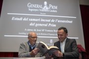 José M. Fontana i Alfredo Redondo, autors de ‘El asesinato del general Prim. Estudio del sumario incoado’.
