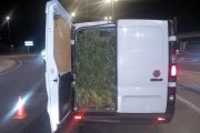 Imatge d'una de les furgonetes interceptades en un control a l'N-340 a Tarragona.