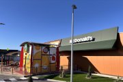 Part exterior del McDonald's del Vendrell