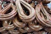 Imagen de los churros de chocolate de la Xurreria Ivette.