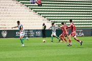 Els jugadors del Nàstic perseguint un atacant de l’Antequera durant el partit de la primera volta.