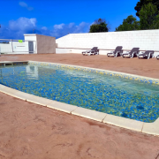 Imatge d'arxiu de la piscina petita.