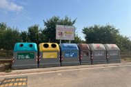 Un dels cartells instal·lats a les bateries de contenidors de Vila-seca.
