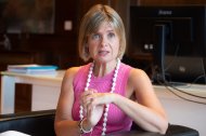 Noemí Llauradó, presidenta de la Diputació, durant l'entrevista amb Diari Més.