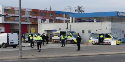 Un instant del dispositiu policial al polígon Francolí de Tarragona.