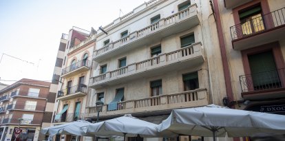 El número 13 del carrer Lleida és un edifici amb cent anys d’antiguitat, que ha estat objecte de diferents reformes per mantenir-lo en condicions.