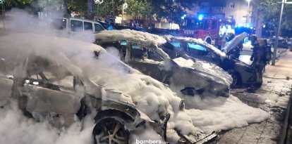 Imatges dels tres vehicles afectats per l'incendi a SPiSP.