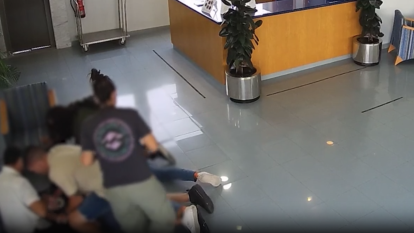 Vídeo compartit per la Guàrdia Civil de la detenció i botí de l'atracador