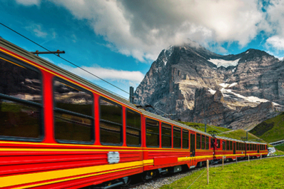 El Govern central ha aprovat aquest dimarts al Consell de Ministres un descompte del 50% a l'Interrail europeu i un programa específic per afavorir el transport ferroviari