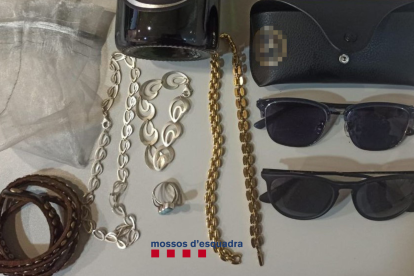 Material intervingut als lladres.