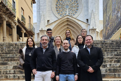 Imatge de la nova executiva local de Junts a Tarragona.