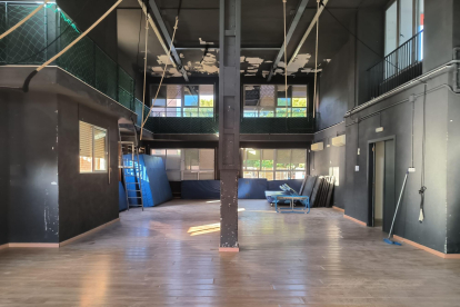 Imatge del Giny, el Centre de les Arts Gestuals i del Circ de Reus, afectat per la pluja.