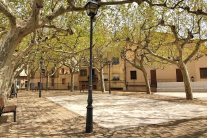 Fotografia de la plaça Josep Roselló d’Almoster, uns dels municipis que tenen l’índex socioeconòmic territorial més elevat.