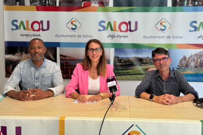 Els tres portaveus durant l’anunci de la moció conjunta que han presentat.