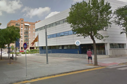 Exterior de la comissaria dels Mossos d'Esquadra de Reus.