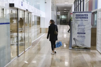 Fotografia d’arxiu d’una persona a les instal·lacions del CMQ a l’Antic Hospital.
