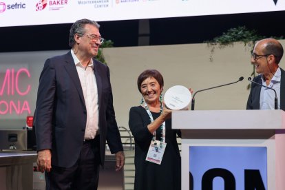 Mariona Quadrada, rebent el premi Josep Mercader en la categoria de Cuina.