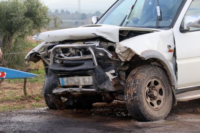 La part frontal d'un dels dos vehicles implicats en l'accident a la C-241D a Montblanc.