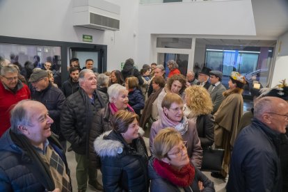 Els assistents a l’acte es comptaven per centenars i van superar qualsevol previsió que s’hagués pogut fer.