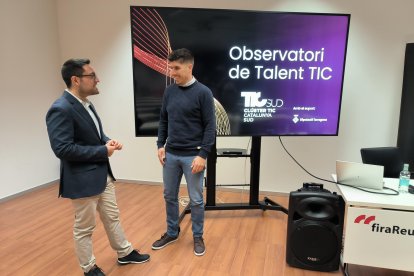 El gerent del Clúster TIC Catalunya Sud, Sergi Novo, i el president de l’entitat, Pablo Mazón, després de la presentació de l’estudi.