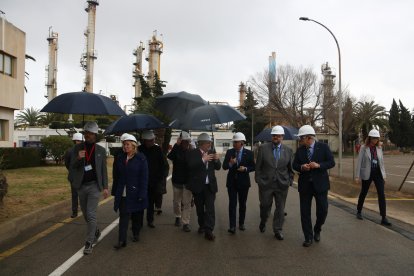 El ministre d'Indústria i Turisme, Jordi Hereu, durant la seva visita a Ercros